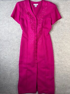Sarah Richards Elegant Magenta Dress with Embroidered Details